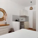 Fiamegou Andros شقة فندقية 4*
