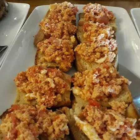 Fiamegou Andros Aparthotel Mpatsi