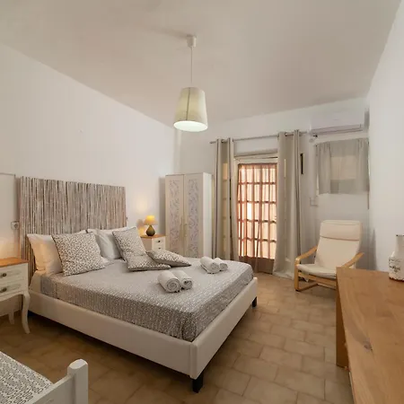 شقة فندقية Fiamegou Andros